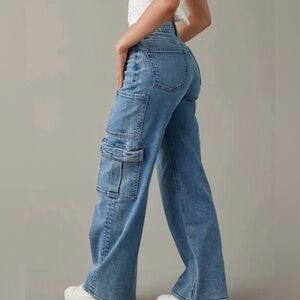 American Eagle Outfitters Baggy Cargo Jeans